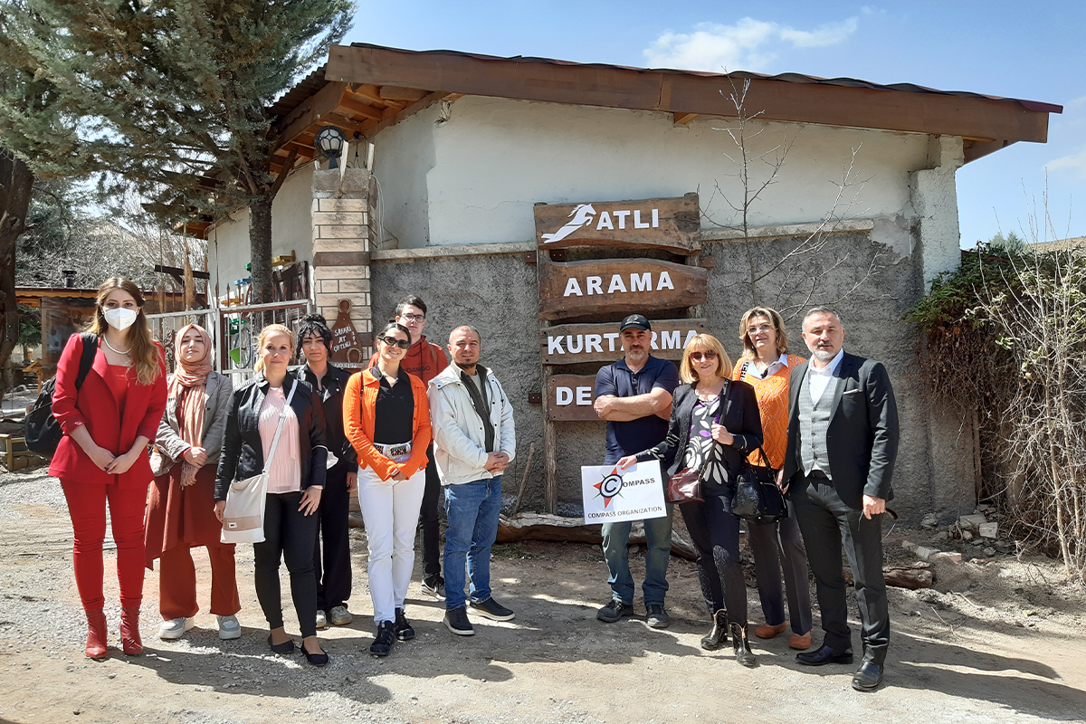 Macaristan Ekibinden Anadolu Gençlik Federasyonu’na Teknik Ziyaret: Atlı Arama ve Kurtarma Derneği