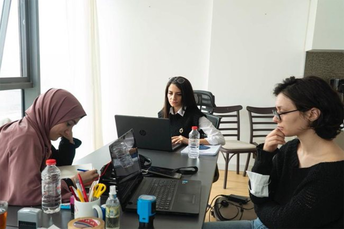 İŞ'TE GENÇLER Projesi Mentörleri Engellilerle İletişim Eğitimine Katıldı